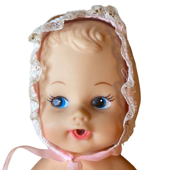 Vintage Baby Doll With Pink Lace Bonnet Blue Eyes & Articulated Limbs - Picture 8 of 12